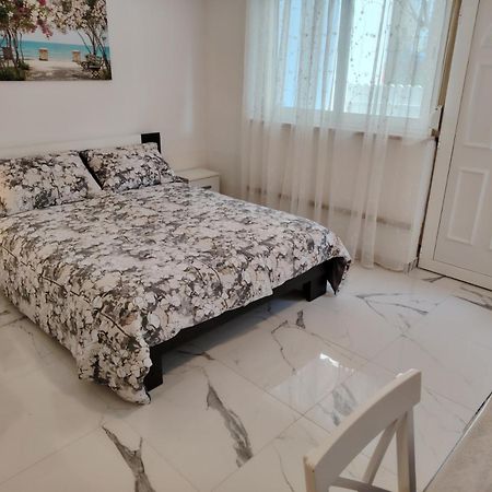 Studio-Apartman Ella Poreč Exteriör bild