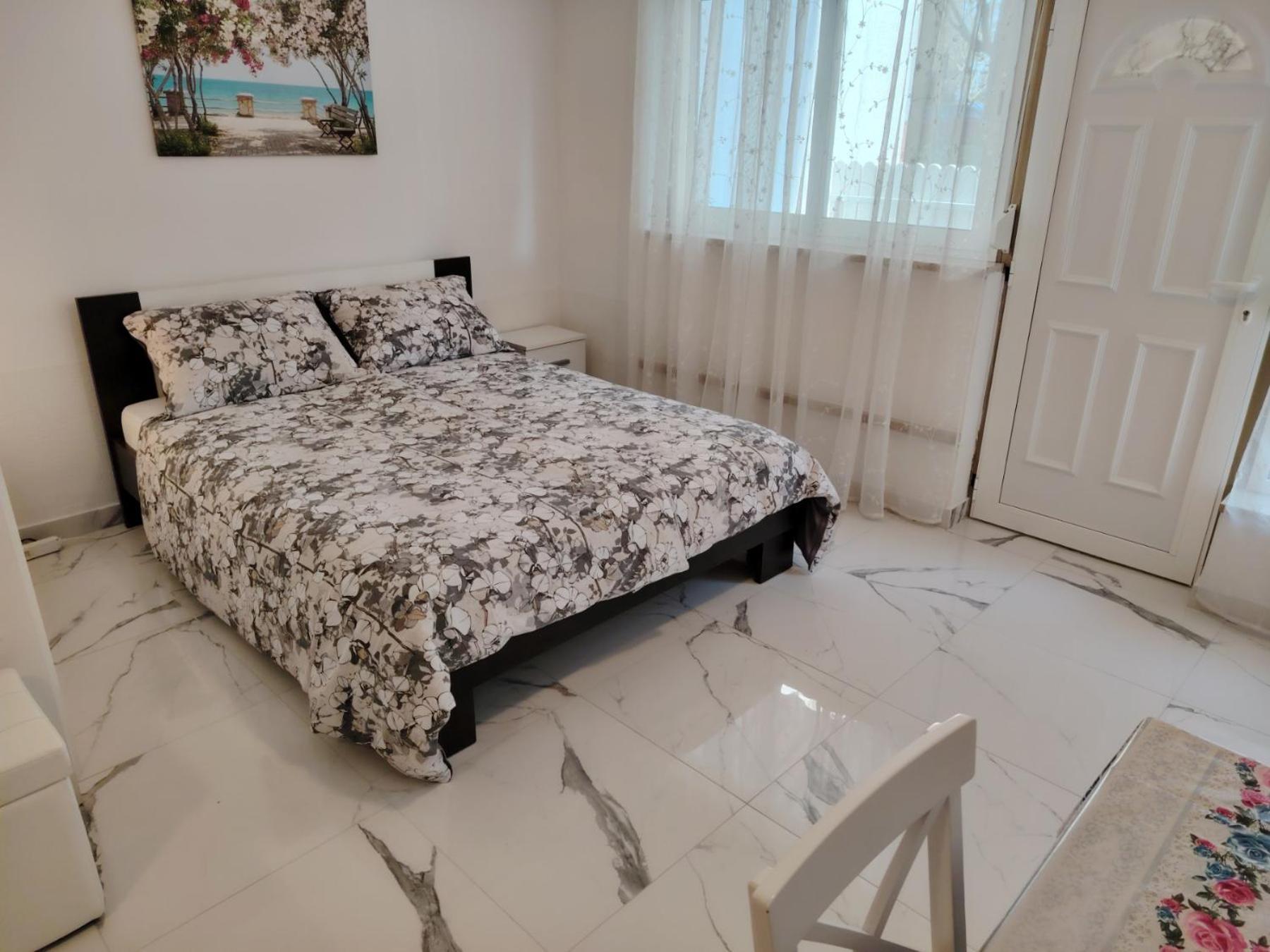 Studio-Apartman Ella Poreč Exteriör bild