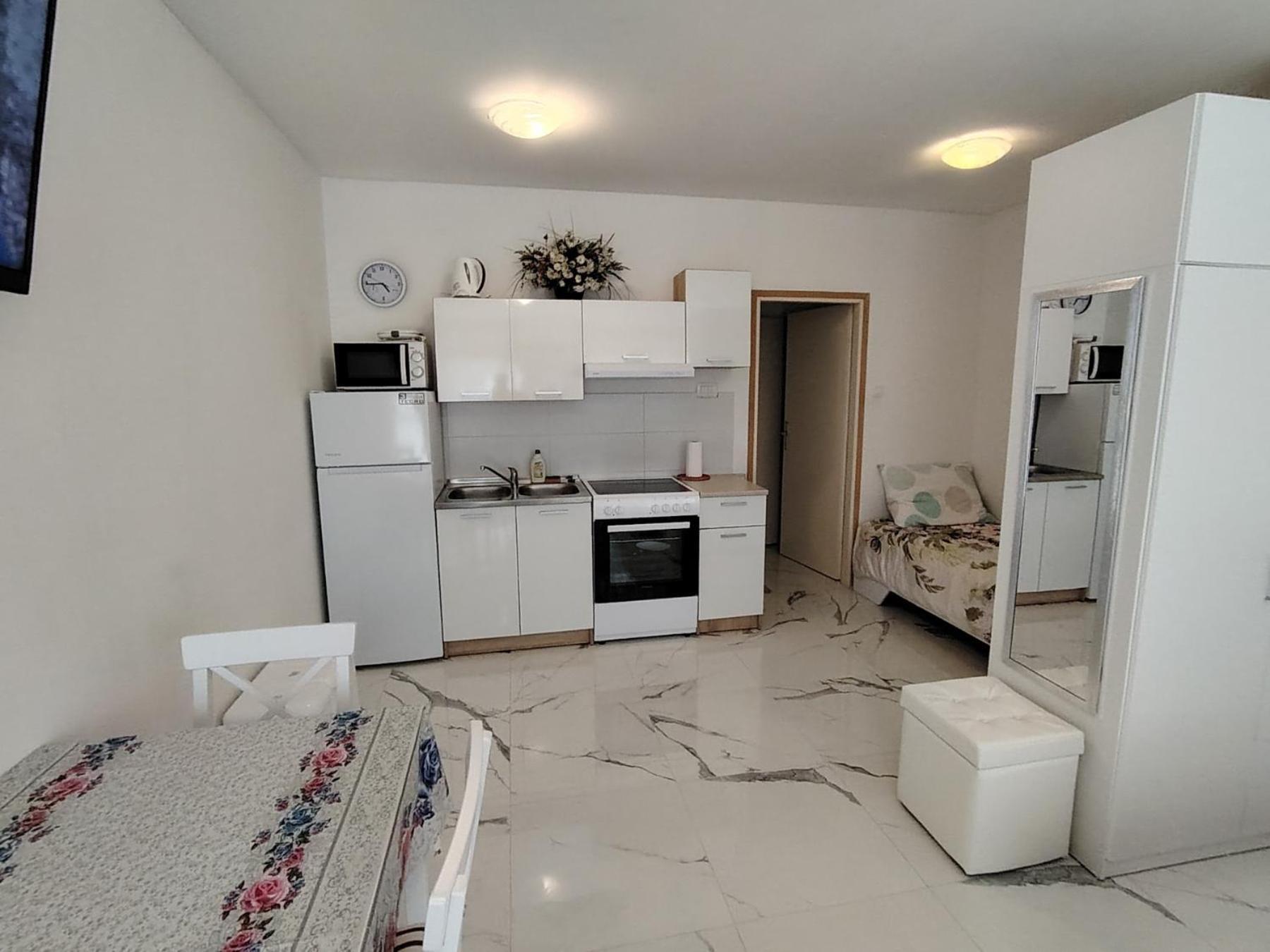 Studio-Apartman Ella Poreč Exteriör bild