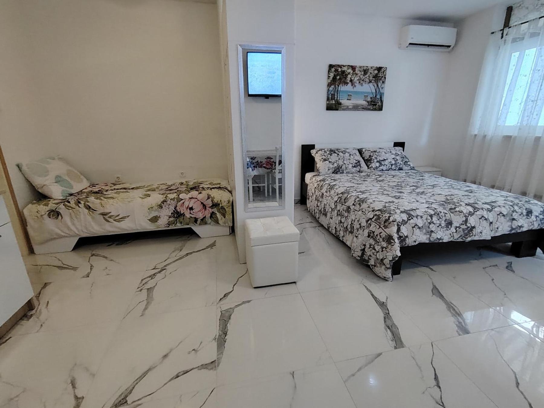 Studio-Apartman Ella Poreč Exteriör bild