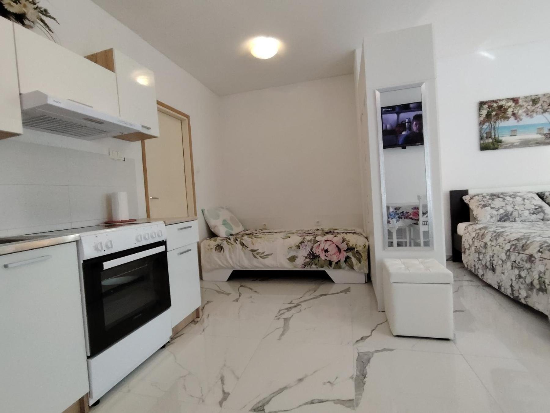 Studio-Apartman Ella Poreč Exteriör bild