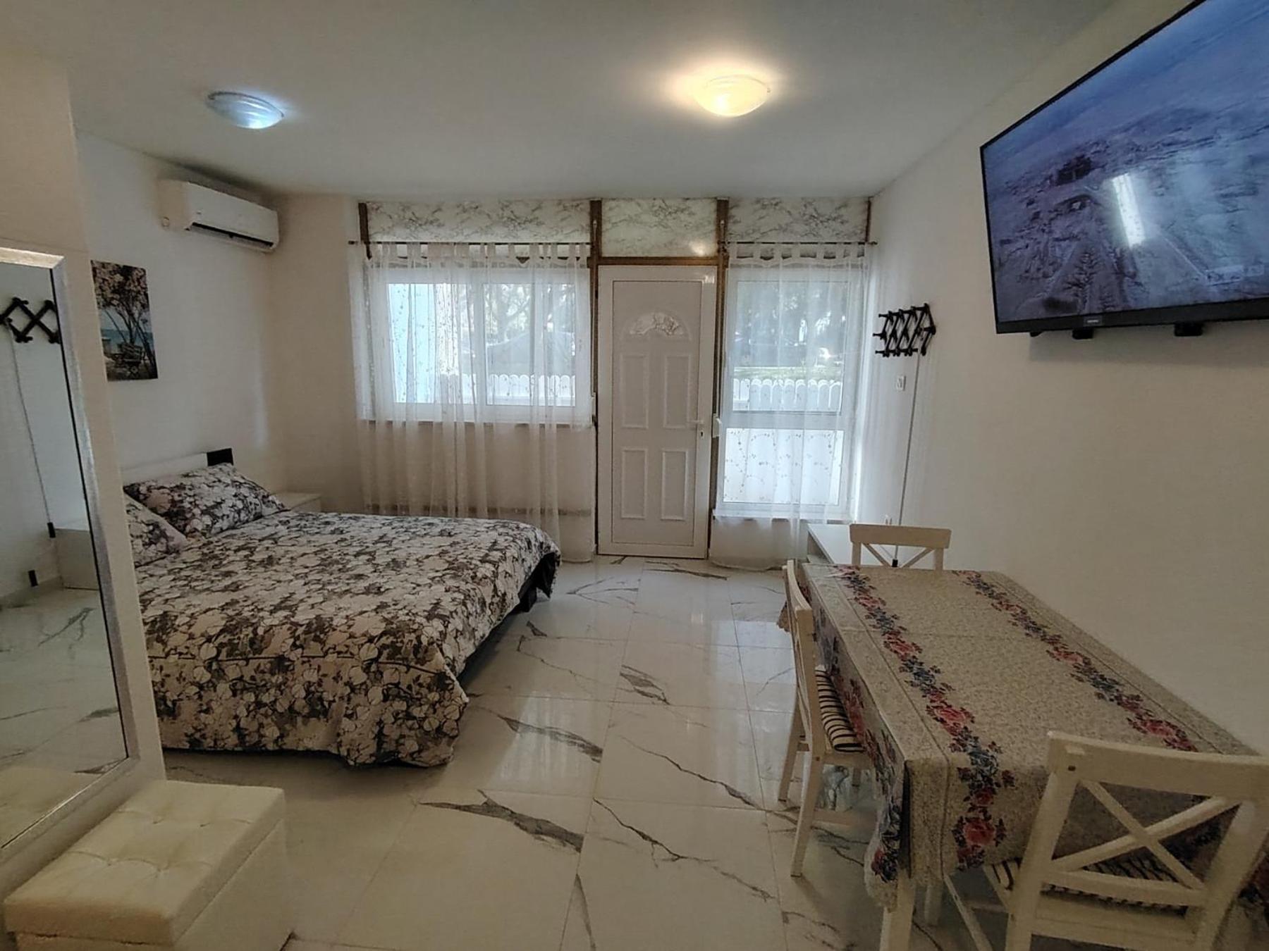 Studio-Apartman Ella Poreč Exteriör bild